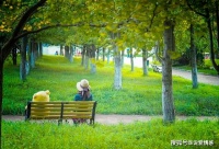 喜欢独来独往的女人，往往都很厉害