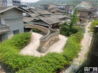 【走向我们的小康生活】千年古镇的青春身影