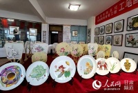 甘肃通渭：书画之乡迎盛会 文化赶集翰墨飘香