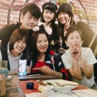 回忆杀！林依晨晒《我的秘密花园》主演合照