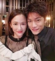 陈乔恩突然收到艾伦送花 高调秀恩爱甜到掉牙