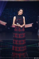 周蕙曝新家升降柜午夜自动弹出 惊呼：客厅留给你