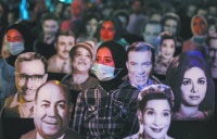 保持社交距离，埃及人创意十足