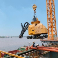 国内首个智能绞吸机器人深入水下取土，武汉造！