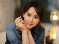 嫁给外国人，也不改“中国国籍”的4位女明星，你更欣赏哪一个？