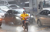 国内最火的几个服务平台，基本上都是吸收低端劳动力