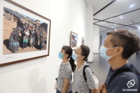 走，到佛山市文化馆看凉山彝族风情艺术摄影作品展