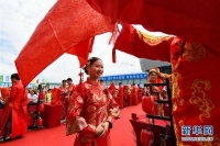 “工地婚礼”见证幸福爱情