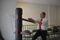 弘扬中华民族文化 美国奥克兰华裔师傅推广武术