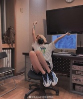 乃万自曝咳血惹粉丝心疼 赶时间深夜撑着录歌