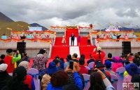 青海格尔木：昆仑山敬拜大典 玉虚峰前美好祈愿