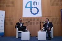 王毅：中欧应共同抵制煽动仇恨和对抗逆流，坚定站在历史正确一边