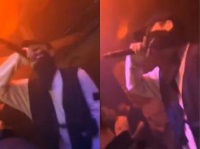 PG One头戴围巾低调表演 唱10分钟就被迫离场