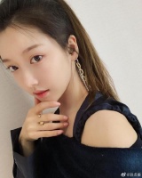 姜贞羽小号发文 引用《阿黛尔的生活》台词有深意