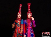 内蒙古草原的“夜莺姐妹”：让民族音乐绽放海内外