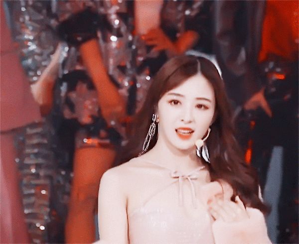 张含韵动图