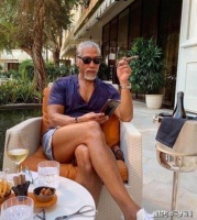 老迈“乌鸦”张耀扬，撞脸摩根·弗里曼，坏人已老，噩梦犹在