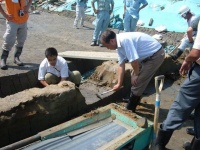 废品站老板无意收到国宝，专家请求上交被回绝，宣称：想要就拿钱