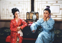 从小玩笑着就有杀伐决断的凤姐，为啥也会在婚姻里一哭二闹三上吊