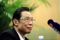 这份荣誉实至名归！颁奖时钟老哽咽发言，全场为之动容