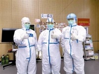 医者仁心勇担当 言传身教树家风