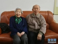 95岁院士捐款超千万！开心给记者展示自己的购物车