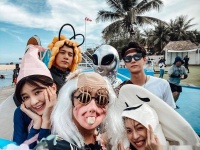 《夏日冲浪店》导演：王一博出乎意料，极具冲浪天赋