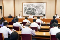 王沪宁出席疫情防控工作优秀党员和优秀基层干部座谈会并讲话