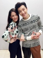 一如既往！陈乔恩连续4年晒粉色天空悼念乔任梁