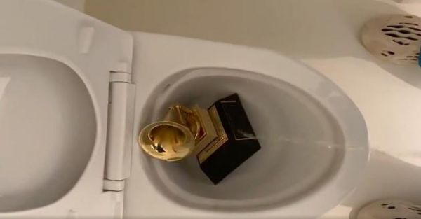 侃爷的迷惑操作