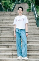 张新成想发微博却没素材 脑洞大开提前祝新年快乐