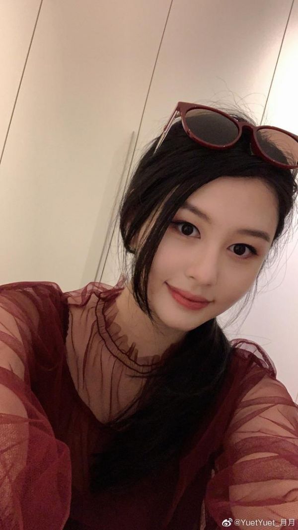 沈月自拍
