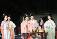 中秋起源于何时，团圆赏月何时成为民俗节日