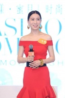 佘诗曼偷偷跑出来看电影 因戴口罩没被路人认出