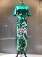 国庆打卡松江美术馆——刘美玲艺术旗袍展