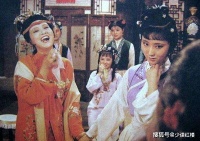 《红楼梦》到底讲了一个什么故事？答案就在这首诗里，只有八句话