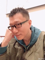 孙红雷“减肥成功”喊话黄磊黄渤 网友夸“好瘦”