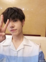 任胤蓬回应私联站姐：跟老朋友吃了个饭 没有恋爱