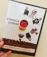 悬疑喜剧电影《月半咖啡》正式在美国上映