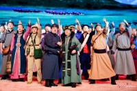 原创话剧《东风呼啸起》在阿拉善上演