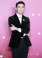 吴磊想买珠宝给妈妈被价格劝退 吴亦凡透露新活动