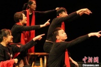 沈阳艺术节邀请百位医护观看武汉原创实验话剧