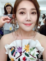 梁静茹挥别前夫曝新恋情 经纪人：支持她追求幸福