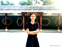 吴青萍小姐在广州御芳泽女性书画艺术培训中心书：国色天香