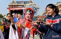 河南夏邑：非遗豫剧进校园