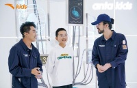 钟美美亮相安踏儿童直播间 自爆最欣赏周迅