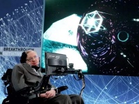 霍金预言成人类走向，平行宇宙或为最后移民地？人工智能成威胁