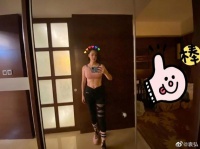 袁弘“冒死监督”妻子锻炼 晒张歆艺腹肌照成果斐然