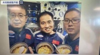 煎蛋+炒面！“奋斗者”号潜航员万米深海午餐合影来了