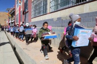 暖！脱贫攻坚 中国军人在行动